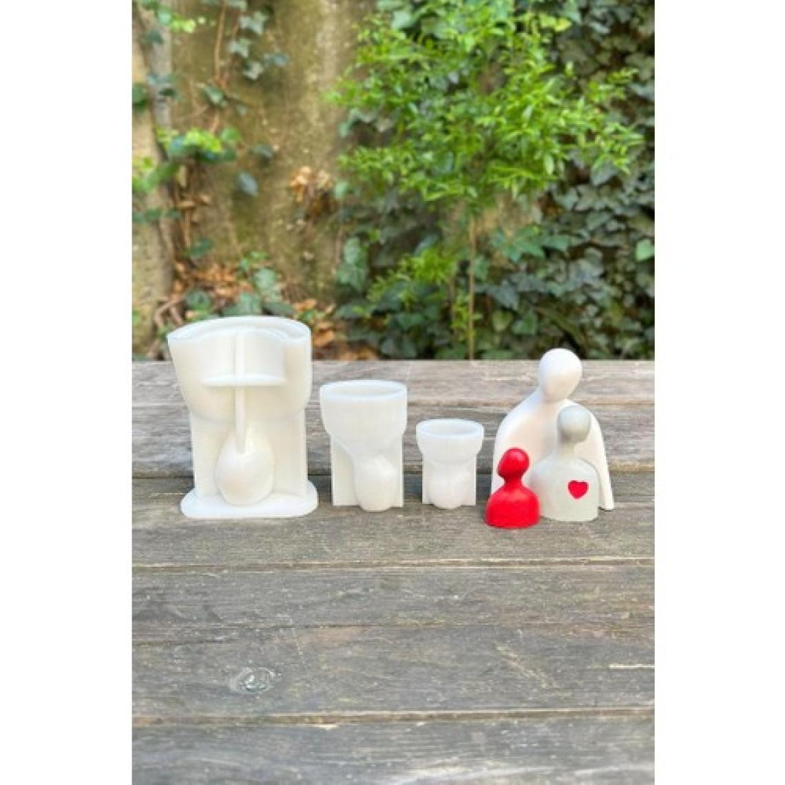 Rufus Concept Heykel Aile Anne, Baba, Çocuk Üç Adet Silikon Mum Kalıp Seti
