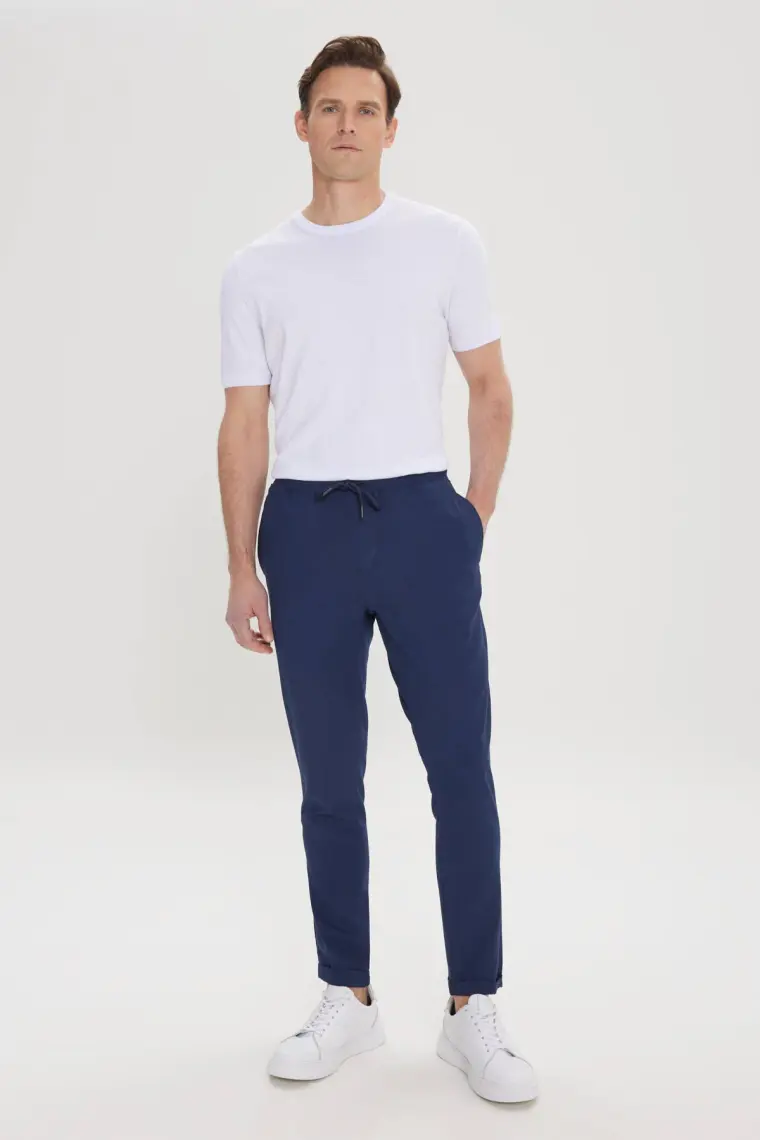 Altınyıldız Classics Erkek Lacivert Slim Fit Rahat Kesim Beli Bağlamalı Yan Cepli Jogger Pantolon