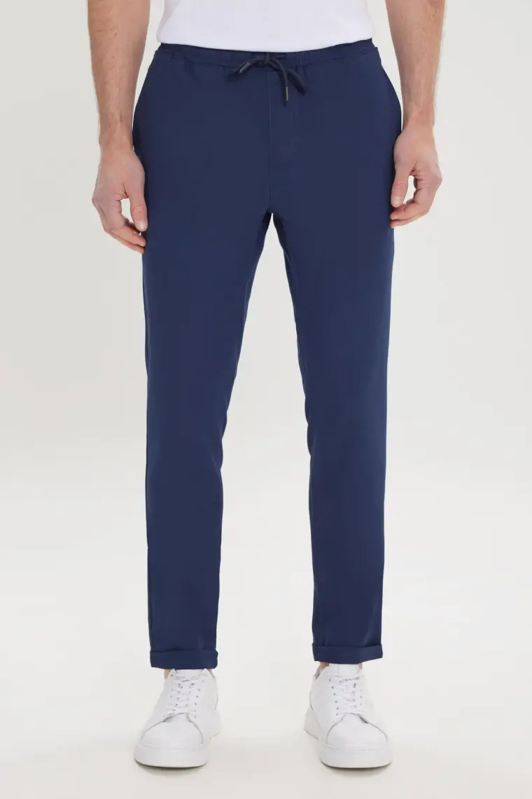 Altınyıldız Classics Erkek Lacivert Slim Fit Rahat Kesim Beli Bağlamalı Yan Cepli Jogger Pantolon