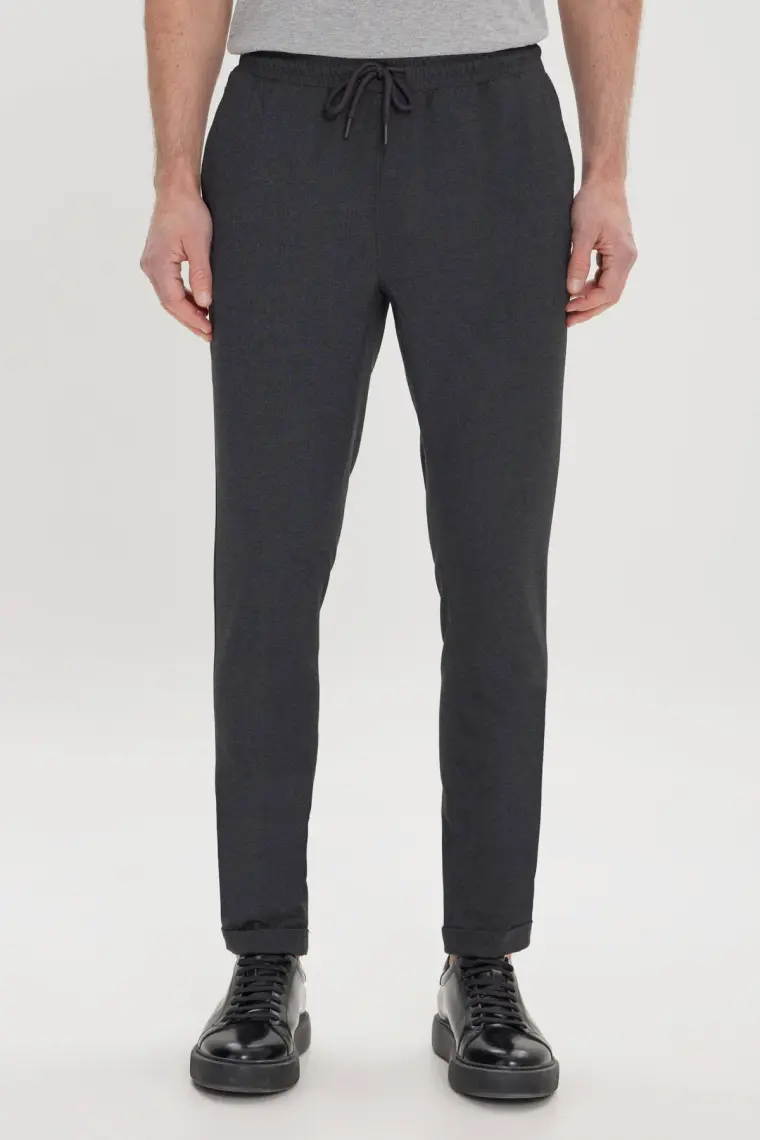 Altınyıldız Classics Erkek Antrasit Slim Fit Rahat Kesim Beli Bağlamalı Yan Cepli Jogger Pantolon