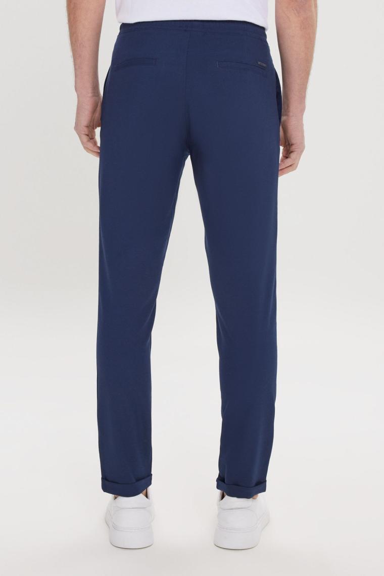 Altınyıldız Classics Erkek Lacivert Slim Fit Rahat Kesim Beli Bağlamalı Yan Cepli Jogger Pantolon