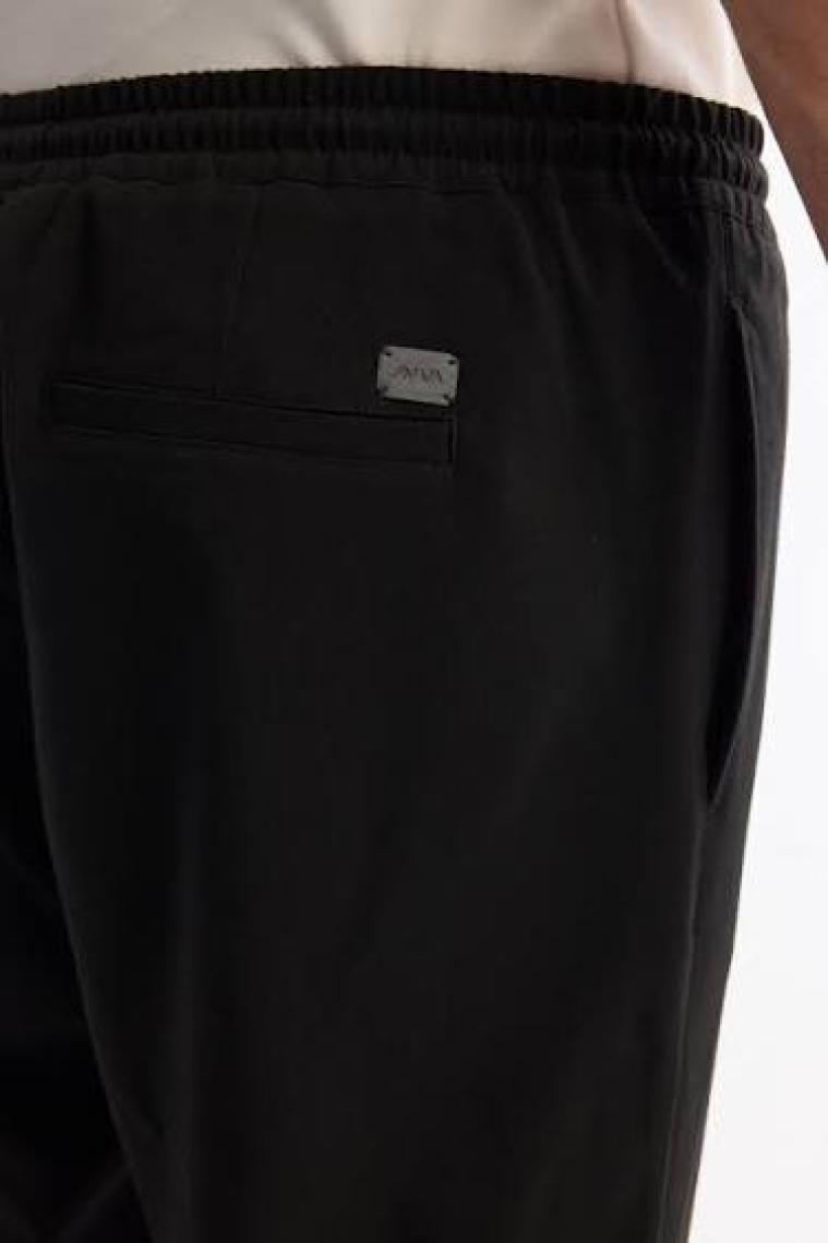 AVVA Erkek Siyah Relaxed Fit Yandan Cepli Beli Lastikli Bağcıklı Duble Paça Jogger Pantolon E003000