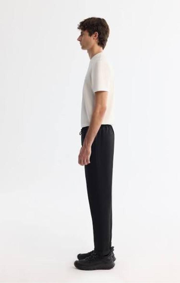 AVVA Erkek Siyah Relaxed Fit Yandan Cepli Beli Lastikli Bağcıklı Duble Paça Jogger Pantolon E003000