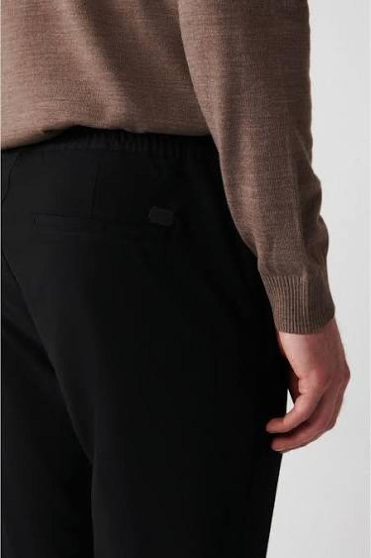 AVVA Erkek Siyah Relaxed Fit Yandan Cepli Beli Lastikli Bağcıklı Duble Paça Jogger Pantolon E003000