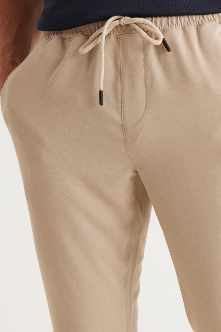 Altınyıldız Classics Erkek Bej Slim Fit Rahat Kesim Beli Bağlamalı Yan Cepli Jogger Pantolon