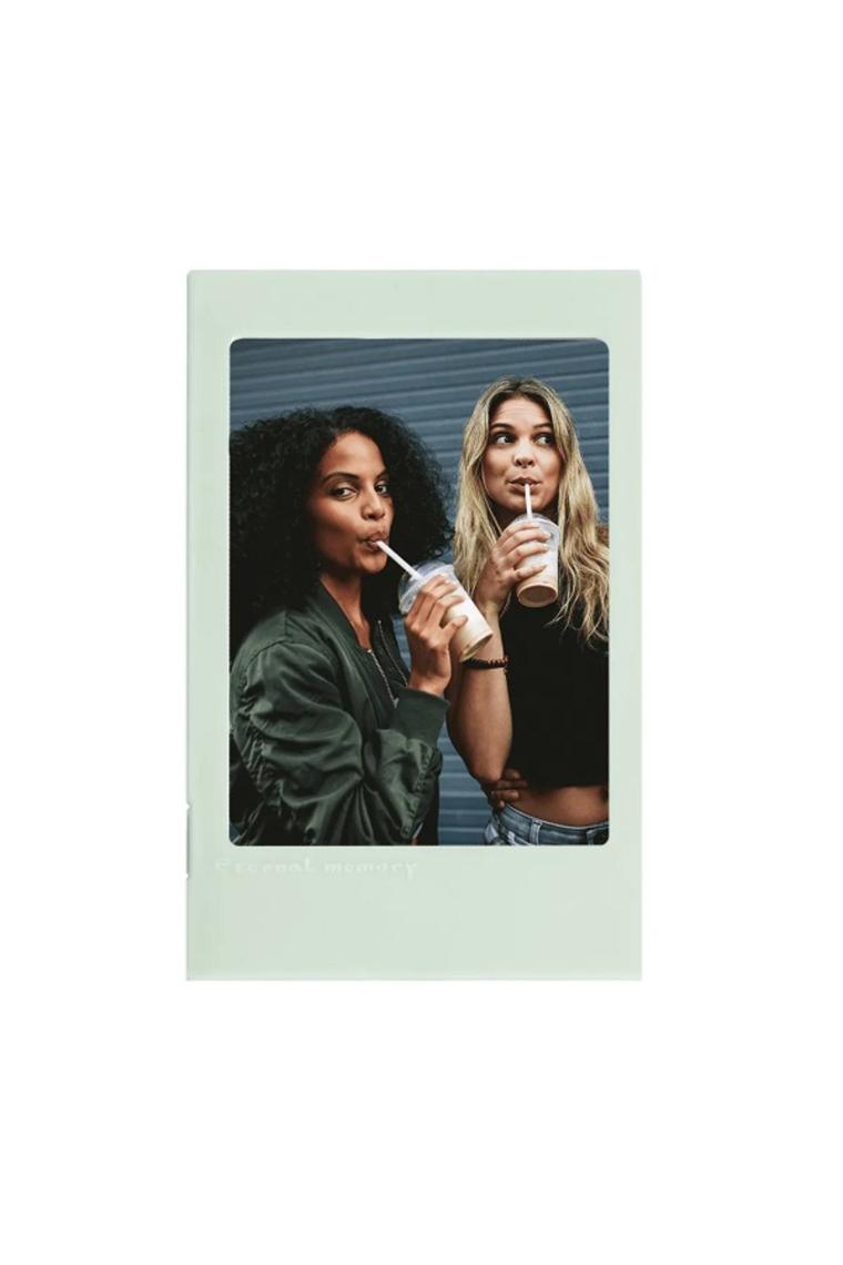 Instax Mini 12 Fotoğraf Makinesi 10'lu Film Simli Pleksi Kılıf ve Fotoğraf Çerçevesi Seti 2