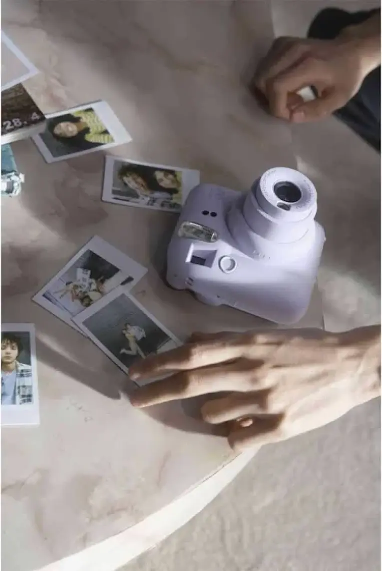Instax Mini 12 Lila Fotoğraf Makinesi