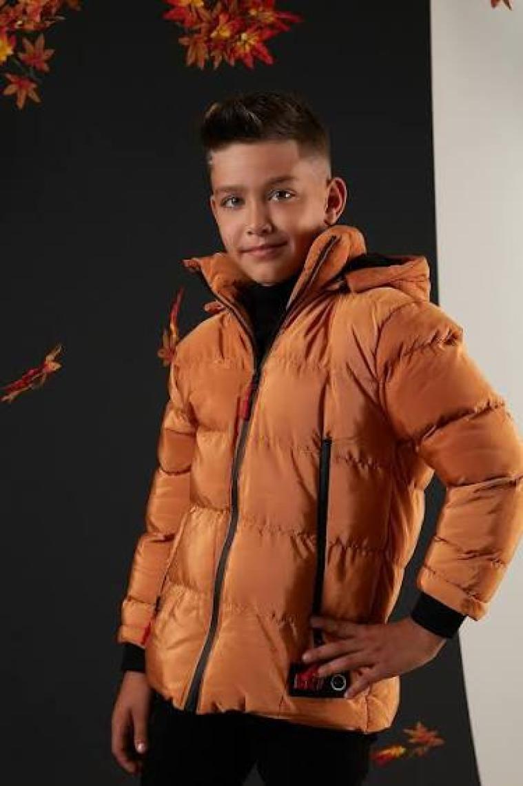 Lela Içi Peluş Astarlı Çıkarılabilir Kapüşonlu Şişme Mont Erkek Çocuk Mont 5763038
