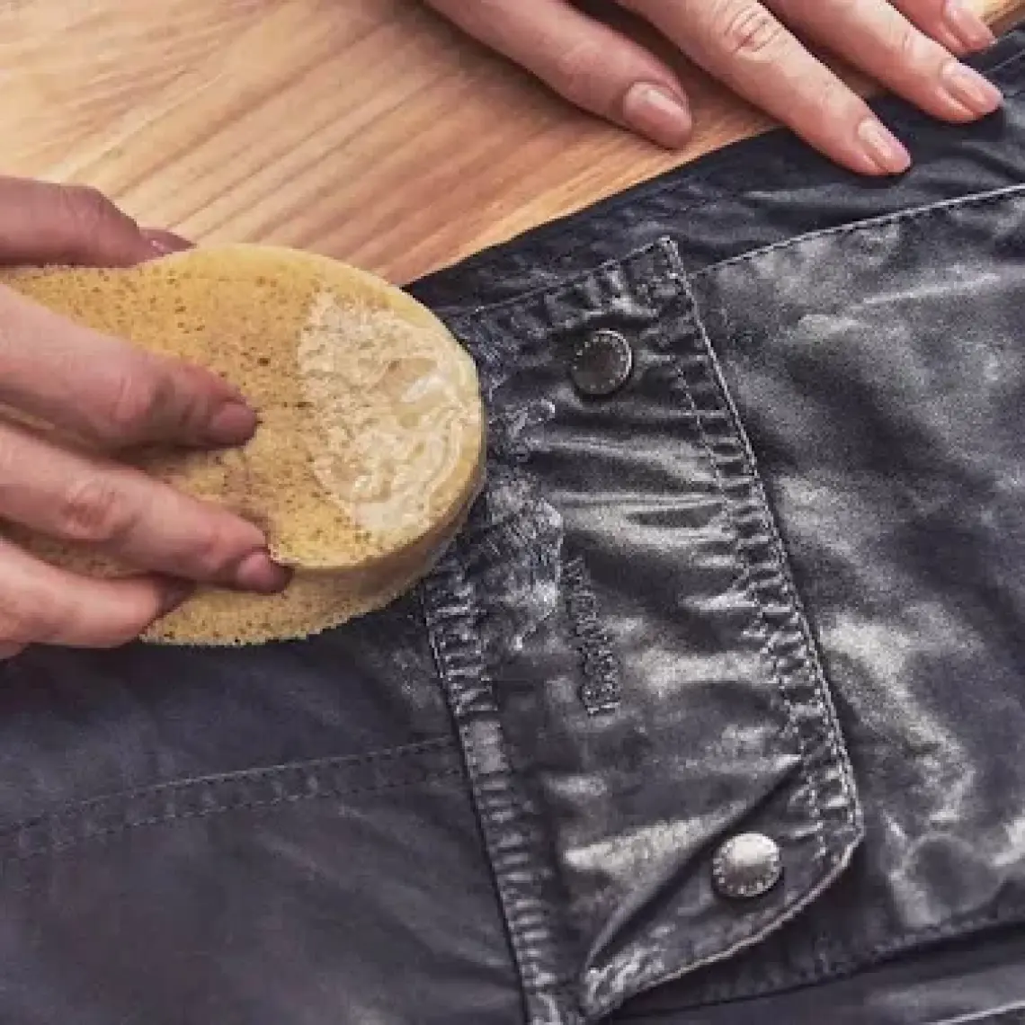 Barbour Thornproof Wax - Tüm Yağlı Ceketler Için MI11 Natural
