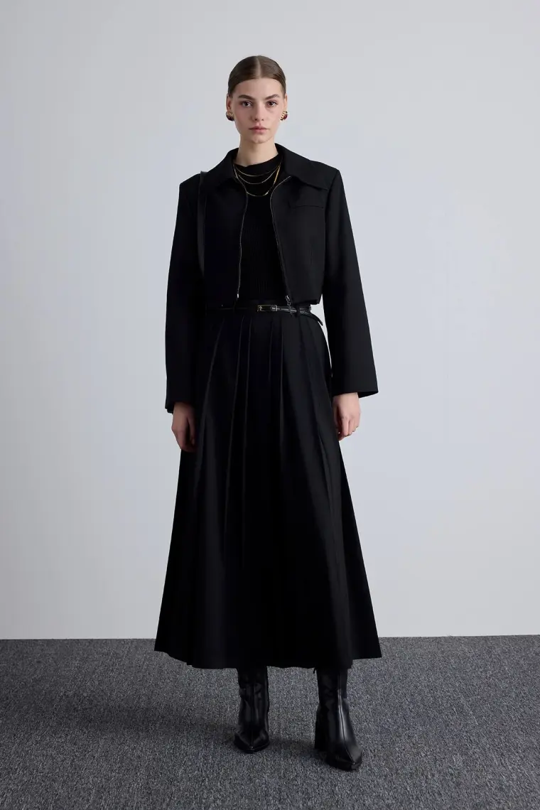 Manuka Klasik Kesim Crop Blazer Ceket Siyah