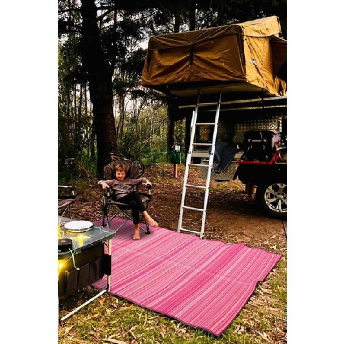 Katlanabilir Pembe Plaj Kamp Piknik Bahçe Balkon Teras Hasır Halı Mat Savan Kilim Karavan Halısı 90x180