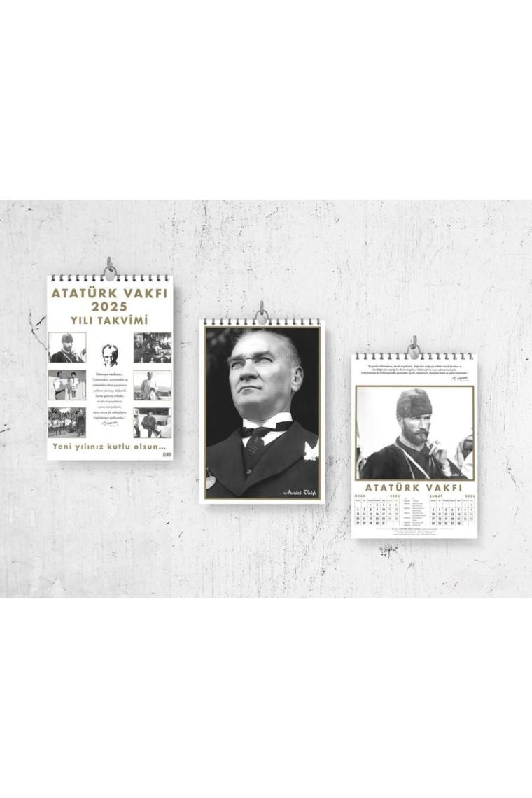 Atatürk Vakfı 2025 Duvar Takvimi