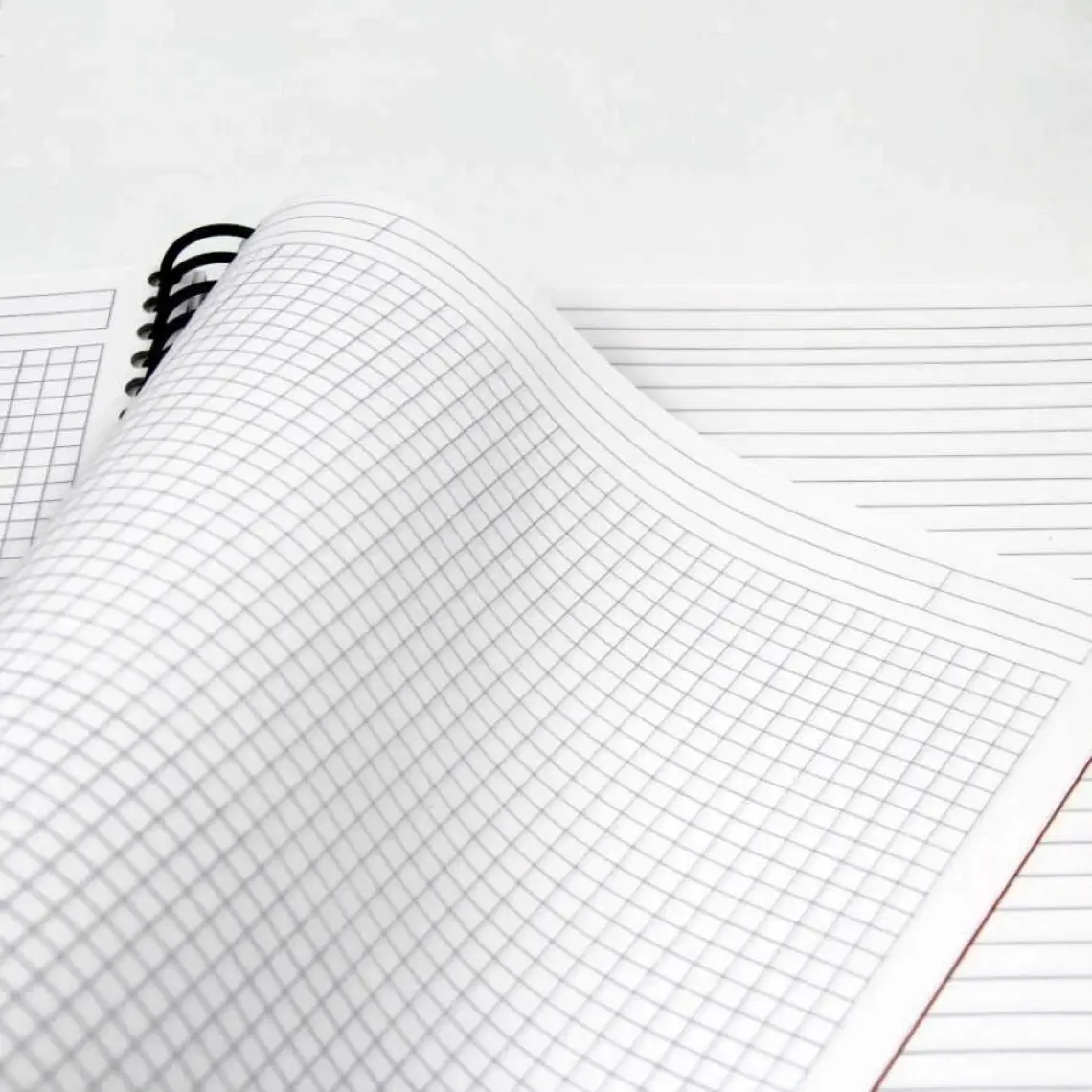 Çınar Uni Note 6+2 Ayraçlı 200 Yaprak PP Kapak Defter