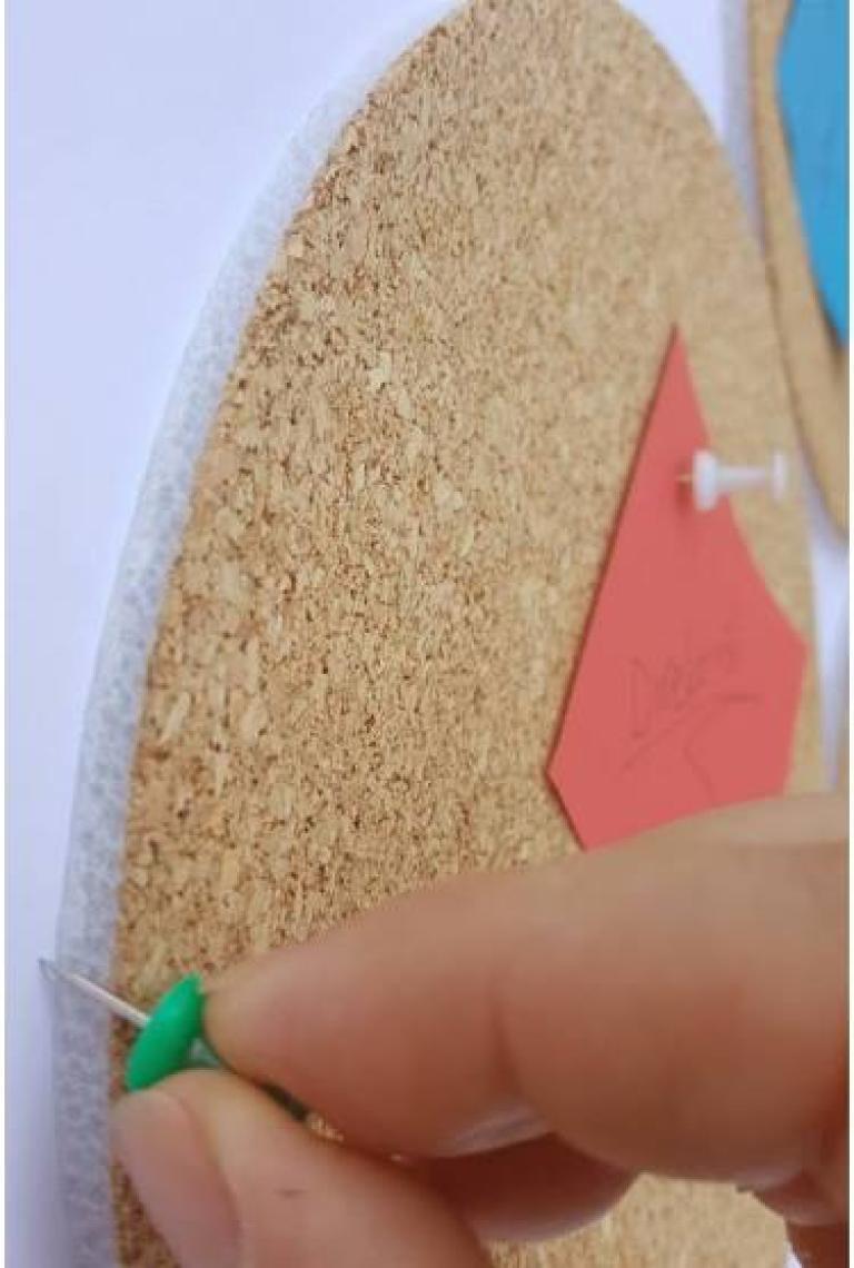 Direkt-Al Yapışkanlı Mantar Levha Arkası 2 mm 20 x 30 cm 2'li