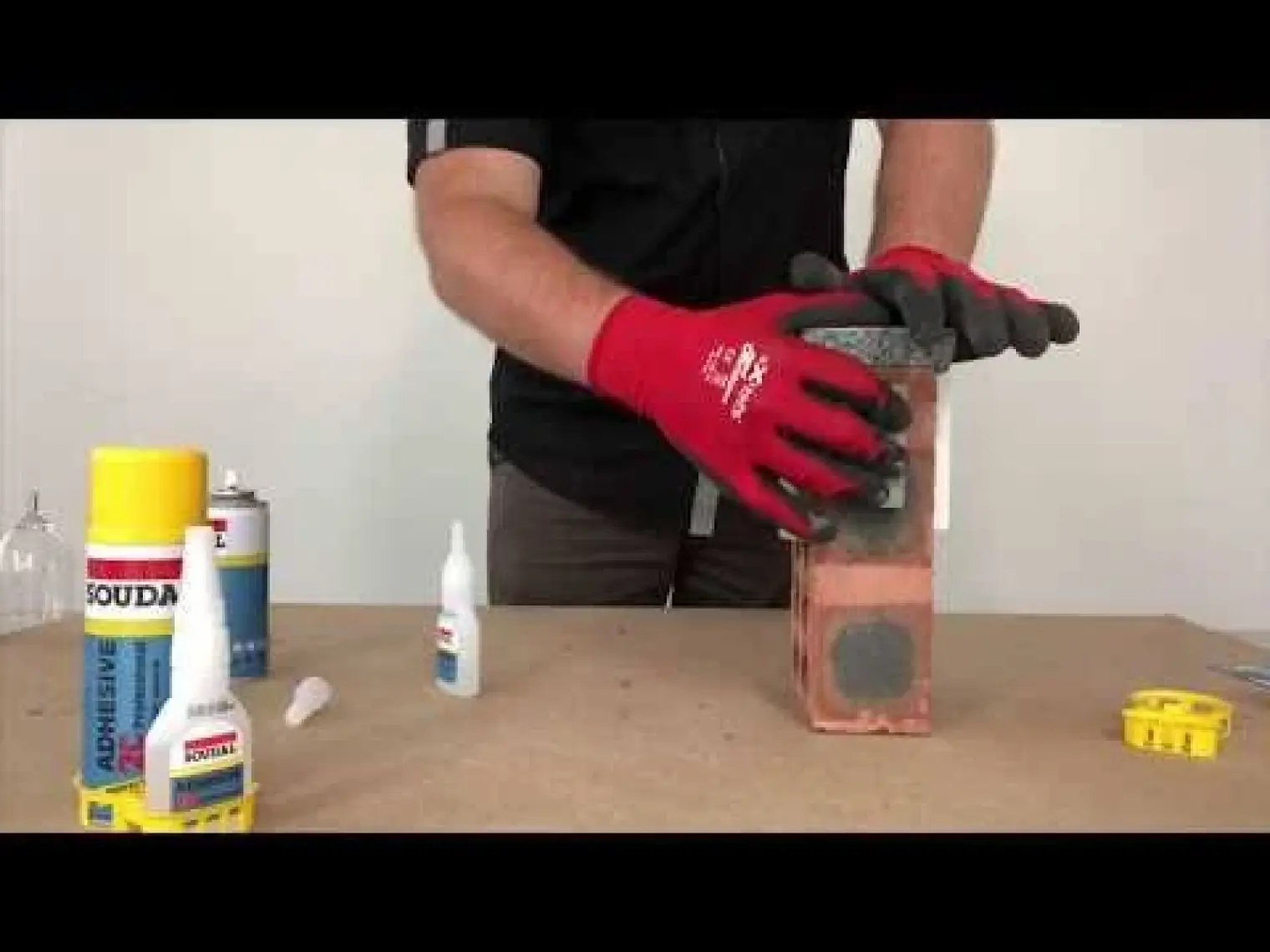 Soudal 2K Aktivatörlü Hızlı Yapıştırıcı 400 ml Aerosol+100 gr Şişe