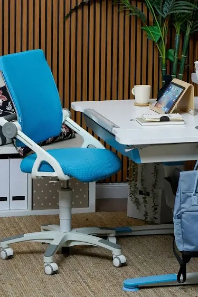 Creo Mobili Üniversiteli Çalışma Sandalyesi, Modern Kolsuz Sandalye - Taşıma kap. 120kg, Beyaz/Mavi - Sirius