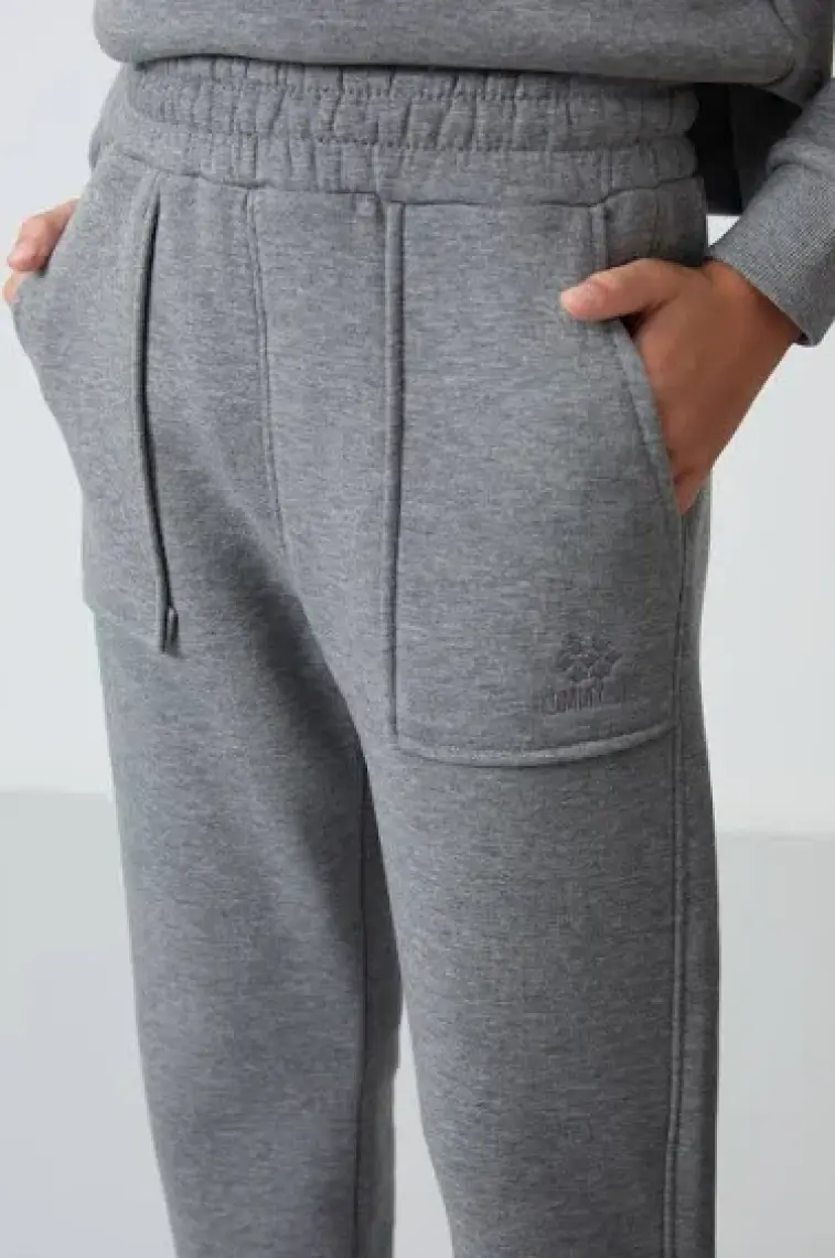 Tommy Life Siyah Pamuklu Kalın İçi Tüylü Yumuşak Dokulu Standart Fit Baskılı Erkek Çocuk Eşofman Takım - 11257