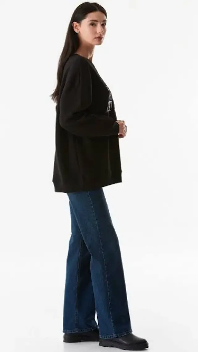 Yazı Nakışlı Bisiklet Yaka Sweatshirt
