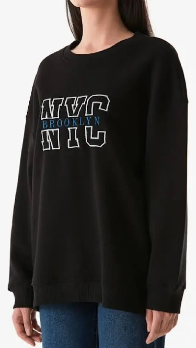 Yazı Nakışlı Bisiklet Yaka Sweatshirt