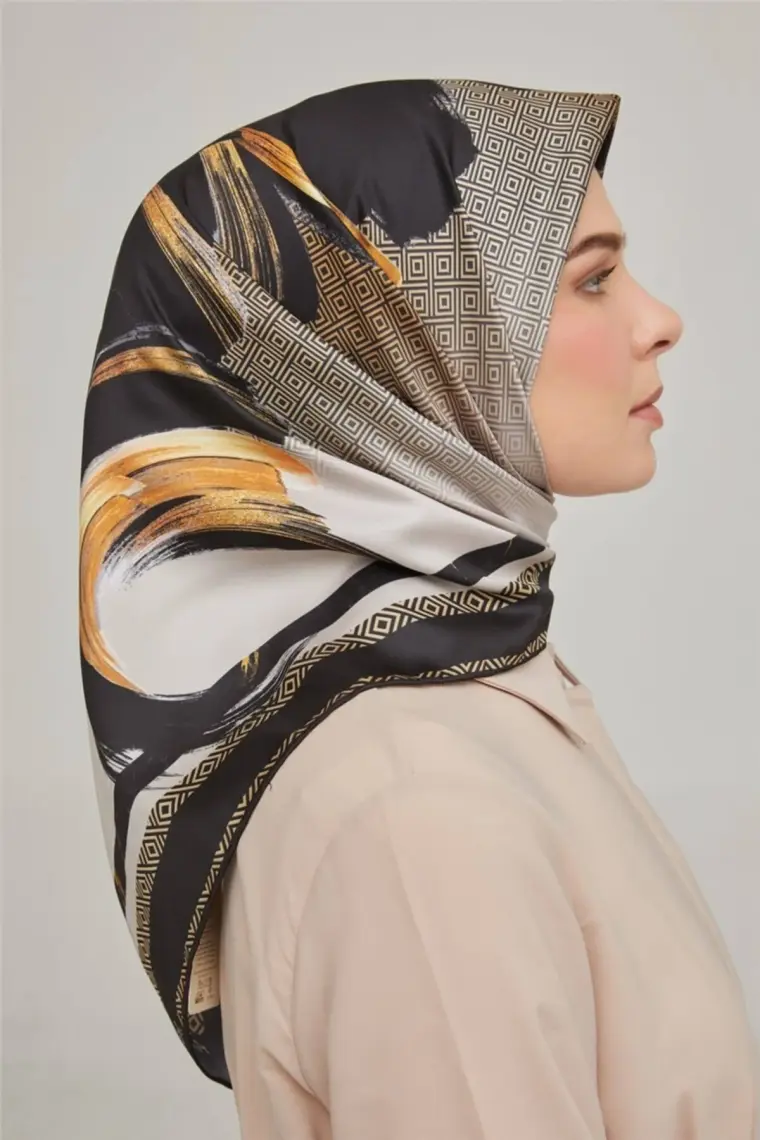 Armine Sport Twill (Tivil) Nostalji Desen Eşarp Siyah Gold Ekru Vizon
