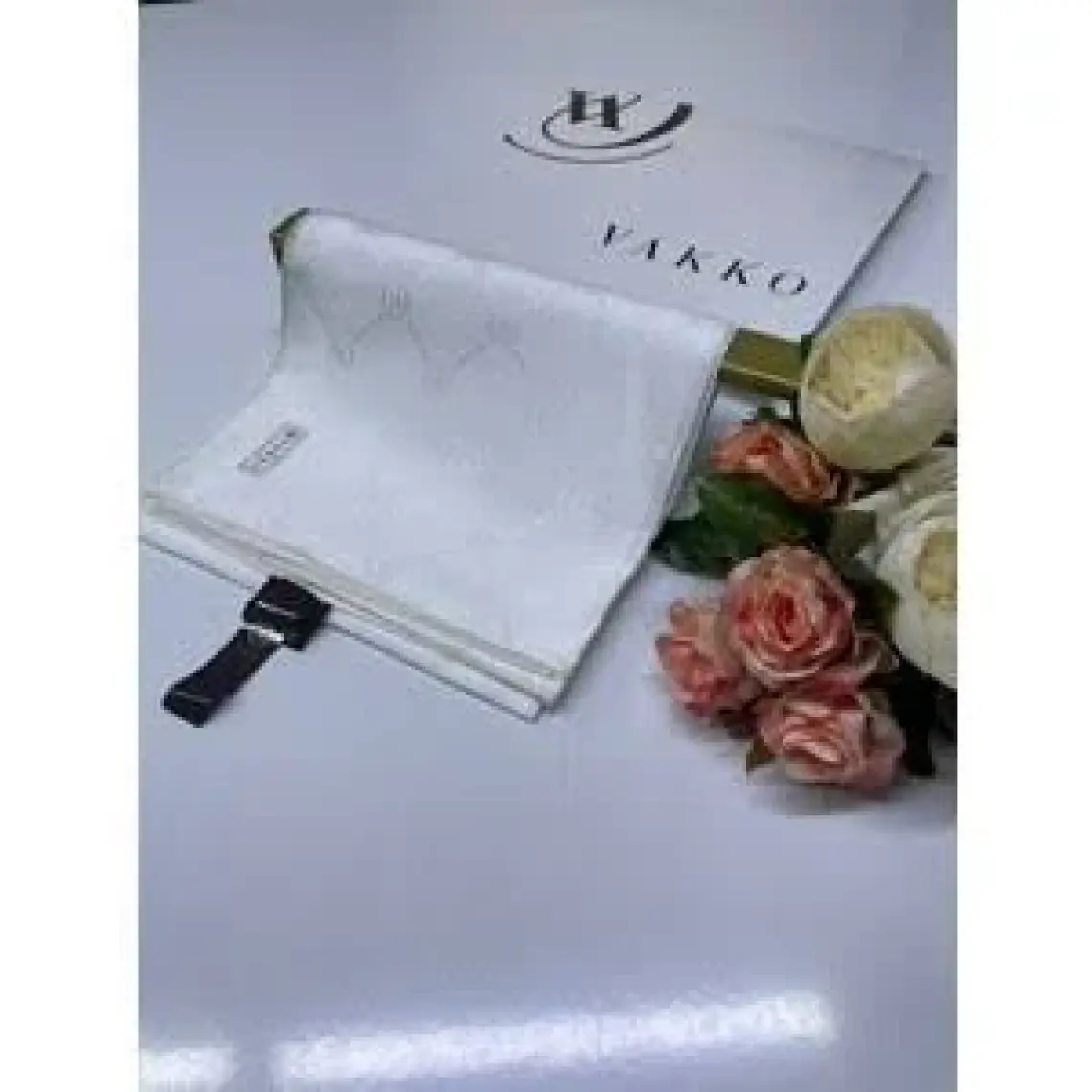 Vakko Eşarp