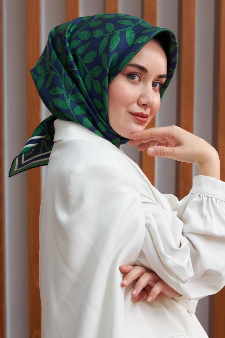 Silk Home Lacivert- Yeşil Yaprak Desenli Tivil Ipek Eşarp 11397-03