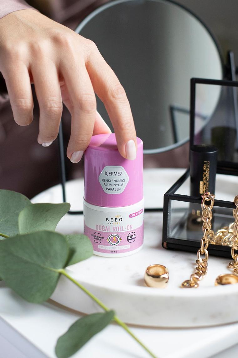 Propolis Pudrasız Kadın Roll-on Deodorant 50 ml