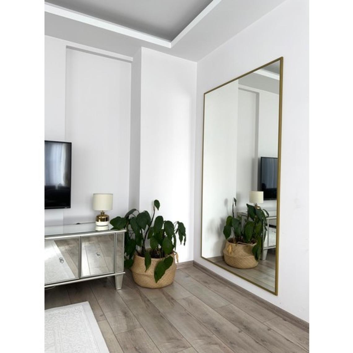 Effe Yapı Dekor Gold Metal Çerçeveli Dikdörtgen AYAKLI180X100 cm Boy Aynası