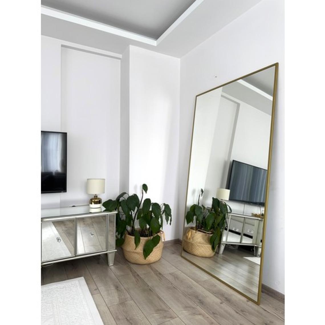 Effe Yapı Dekor Gold Metal Çerçeveli Dikdörtgen AYAKLI180X100 cm Boy Aynası
