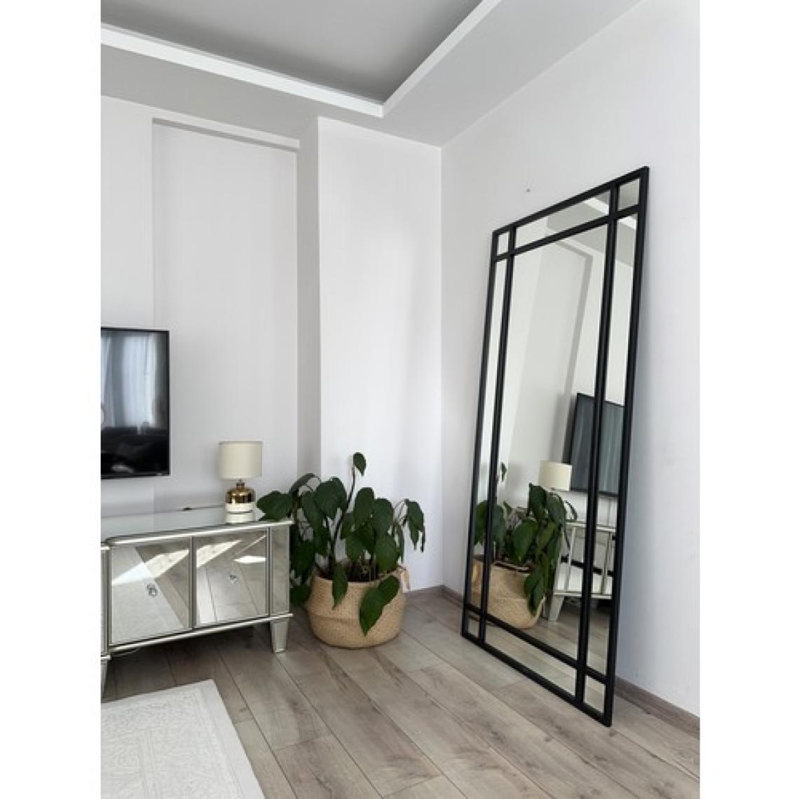 Effe Yapı Dekor Siyah Metal Çerçeveli  180 x 80 cm Dekoratif Ayna