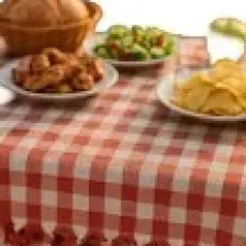 Mira Home 150X150 cm Kareli Yer Sofra Bezi Piknik Masa Örtüsü Saçaklı