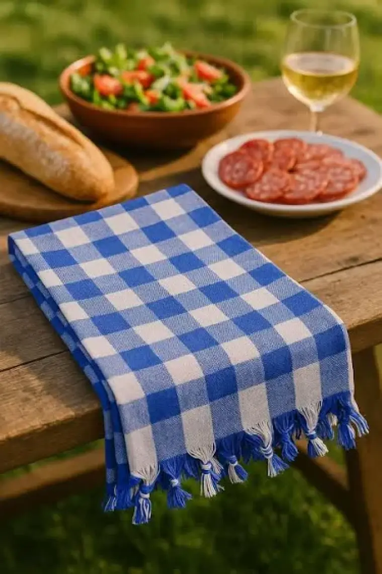 Mira Home 150 x 150 cm Kareli Yer Sofra Bezi Piknik Masa Örtüsü Saçaklı
