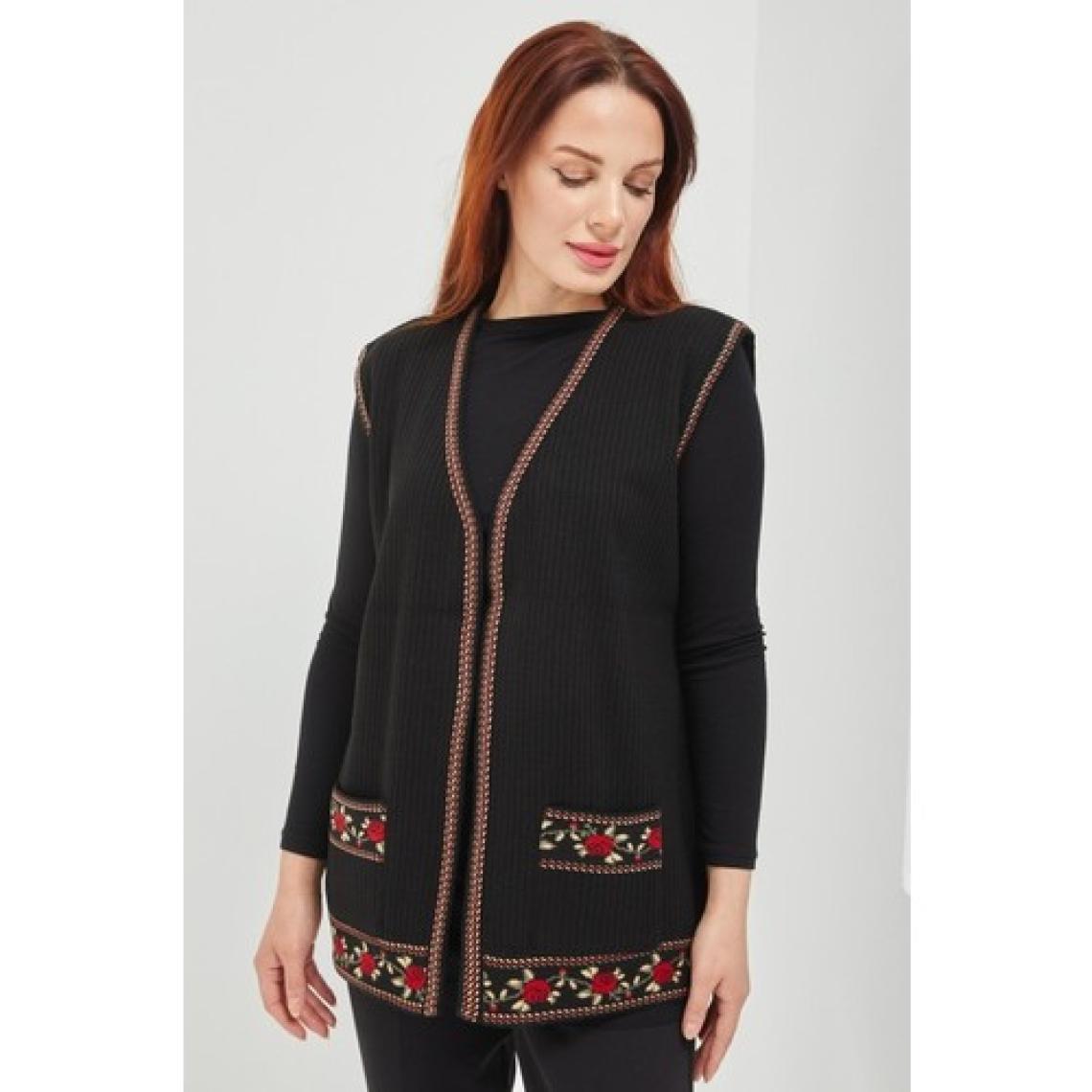 Fresh Moda Anne Triko Gül Motifli Siyah  Kısa Cepli Yelek