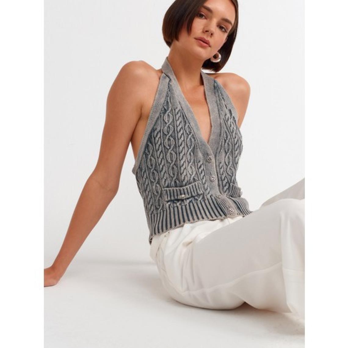 Dilvin 60234 Halter Yaka Düğmeli Triko Yelek-Gri