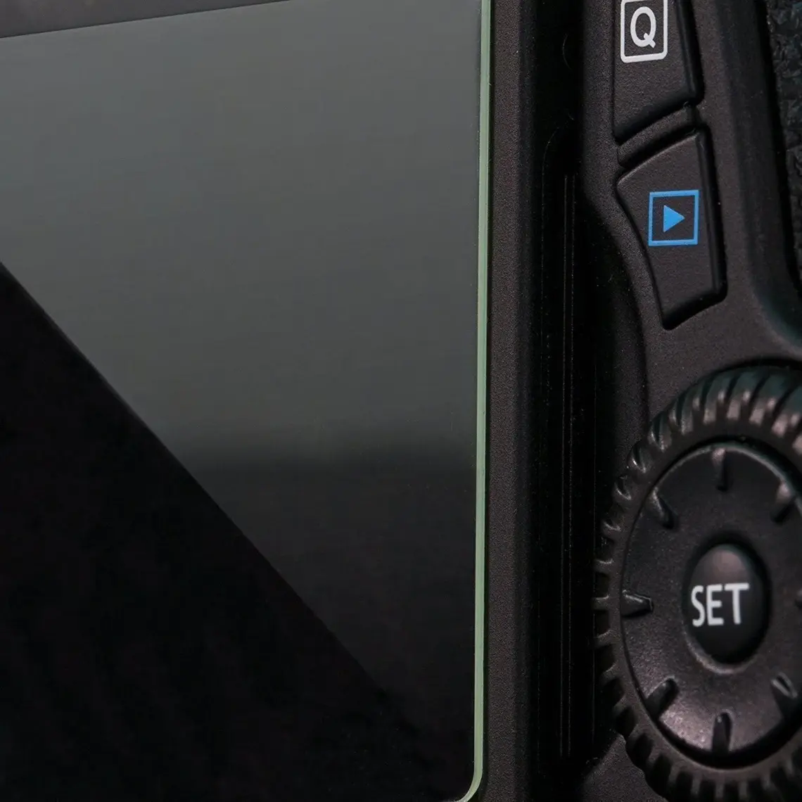 Megagear  Eos M50 Fotoğraf Makinesi Ekran Koruyucu