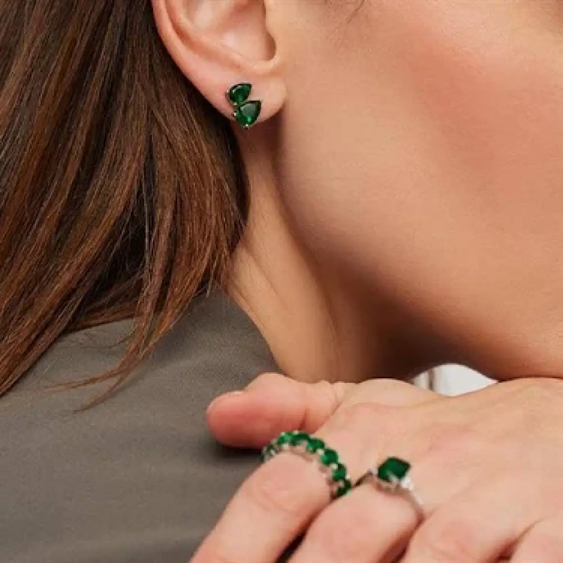Merano Design Beyaz Damla Taşlı Küpe