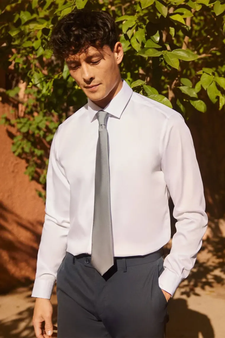 AC&Co / Altınyıldız Classics Erkek Beyaz Ütülemesi Kolay Slim Fit Dar Kesim Klasik Yaka Pamuklu Gömlek