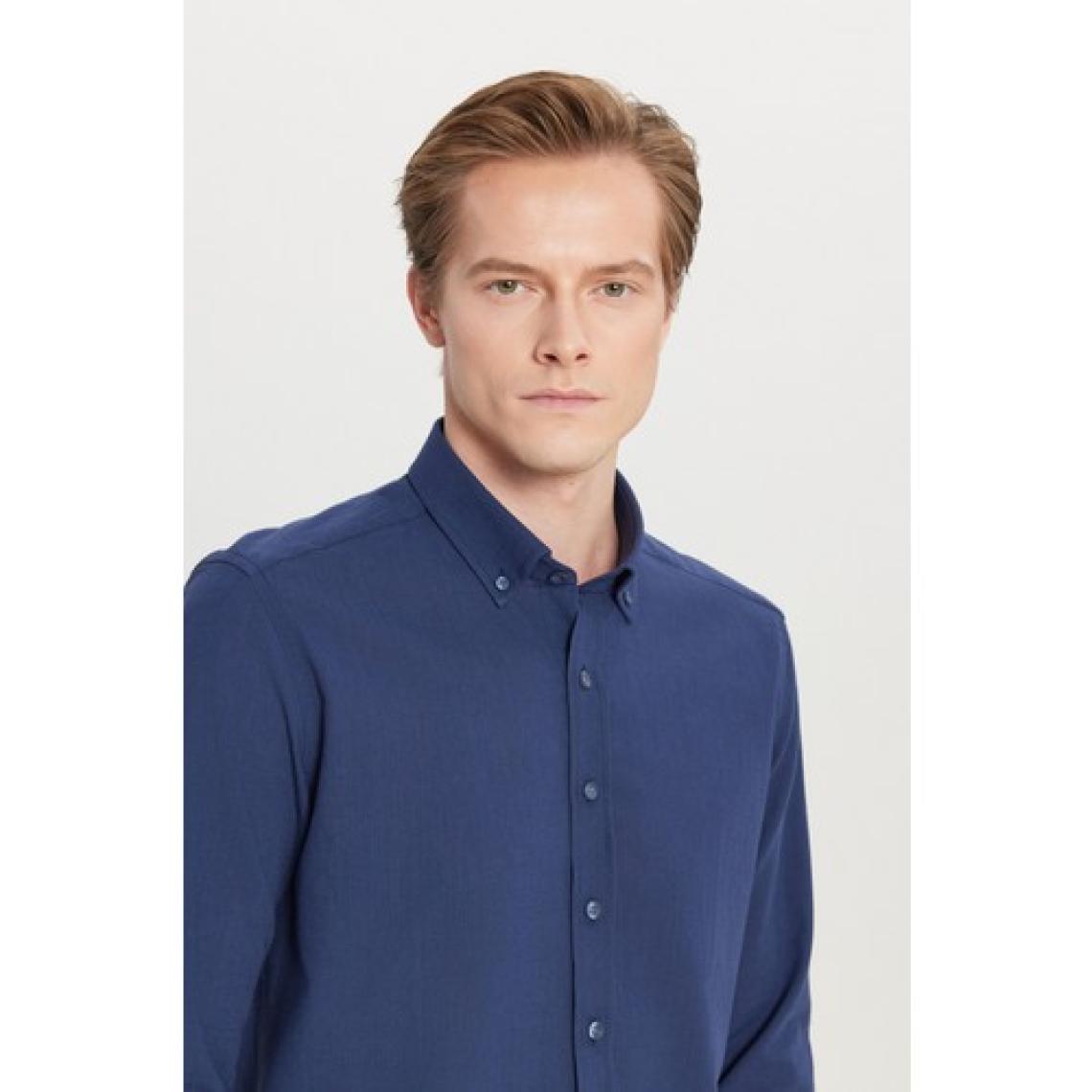 Altınyıldız Classics Erkek Lacivert Slim Fit Düğmeli Yaka Keten Görünümlü %100 Pamuk Flamlı Gömlek