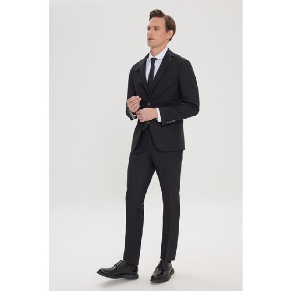 Altınyıldız Classics Erkek Siyah Slim Fit Dar Kesim Mono Yaka Takım Elbise