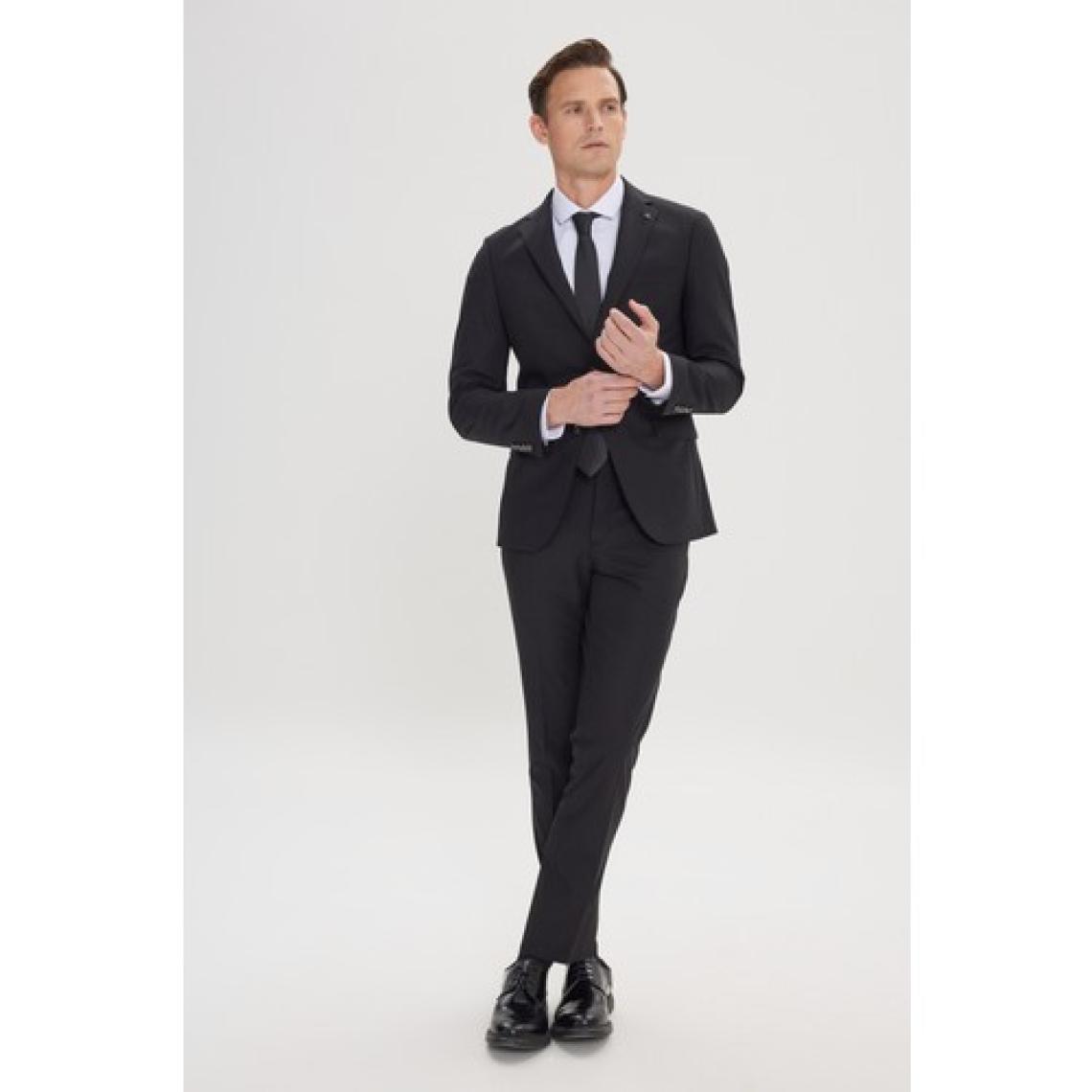 Altınyıldız Classics Erkek Siyah Slim Fit Dar Kesim Mono Yaka Takım Elbise