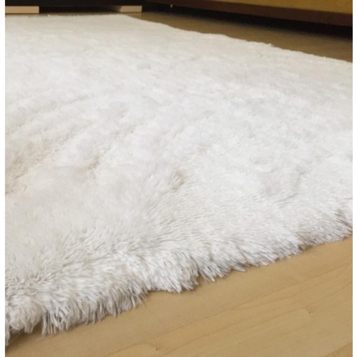 Tappeto Tavşan Tüyü Post Peluş Yıkanabilir Kaymaz Taban Halı  Kar Beyaz