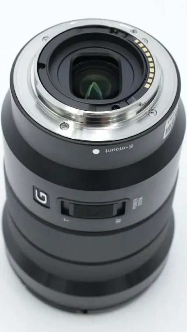 Sony 18-105mm f/4 G OSS Lens (sony Eurasia Garantili)