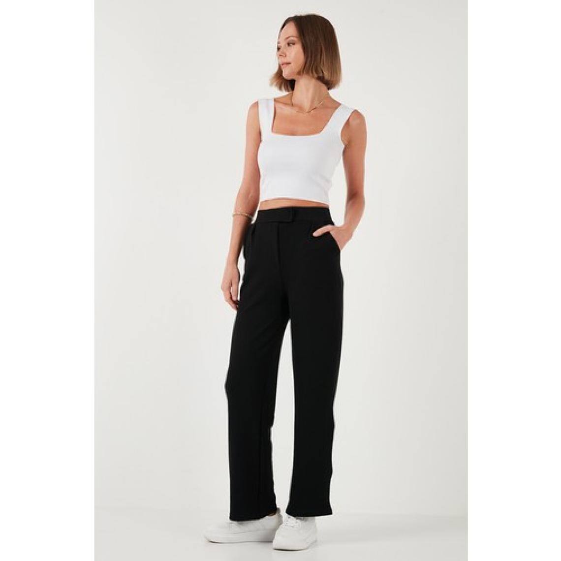 Lela Regular Fit Yüksek Bel Bol Paça Pantolon Bayan Pantolon 5861279