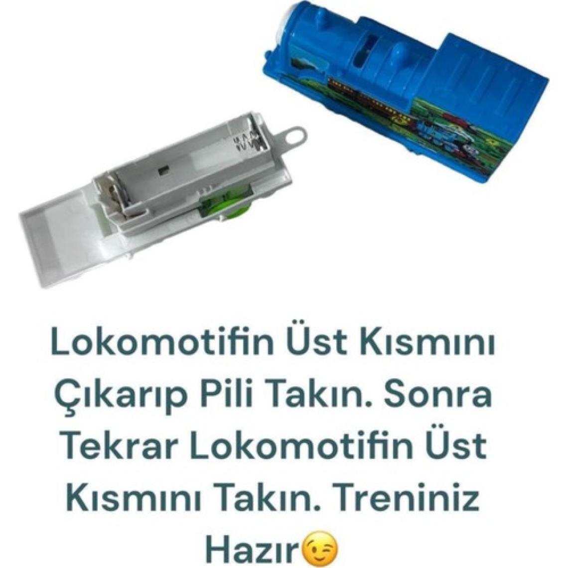 Sıfır312 Raylı Vagonlu Pilli Thomas Tren Seti - 1 Lokomotif 2 Vagonlu Pilli Sesli Hareketli Tren Seti
