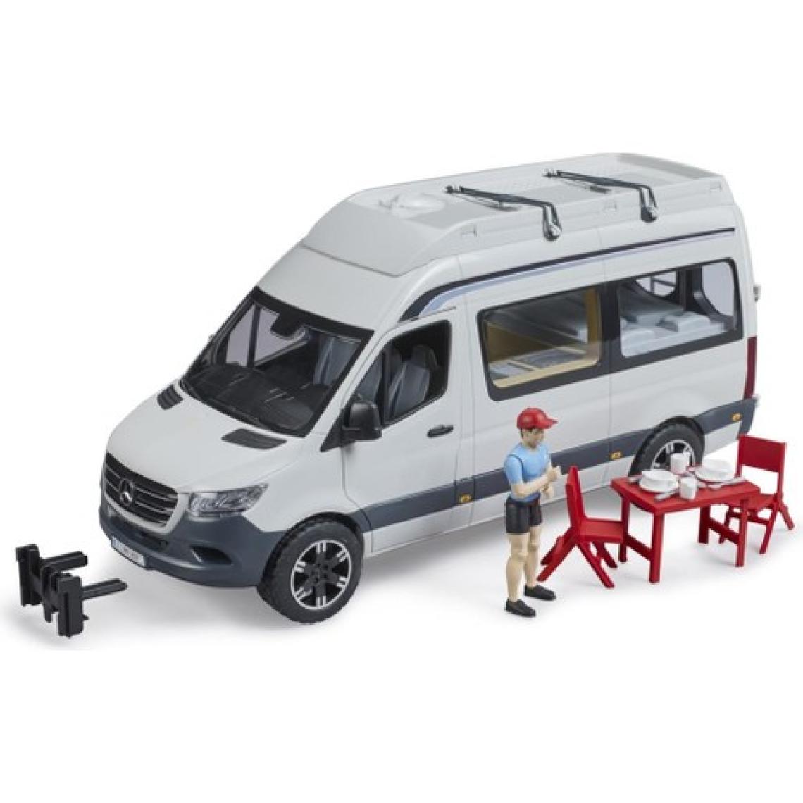 Bruder MB Sprinter Karavan, Aksesuarlar ve Sürücüsü BR02672