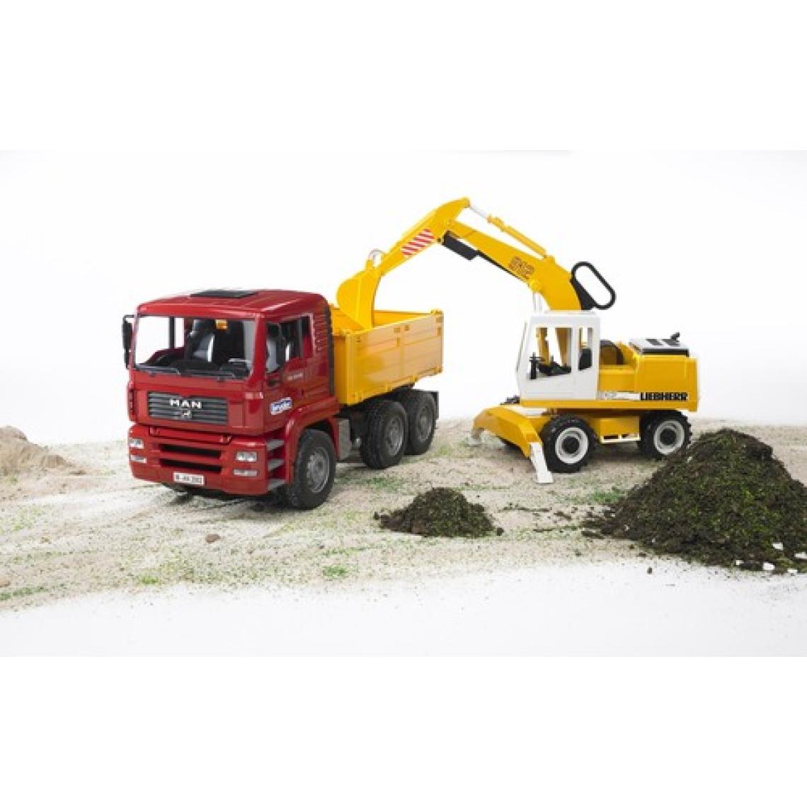 Bruder MAN Damperli Kamyon & Liebherr Ekskavatör BR02751