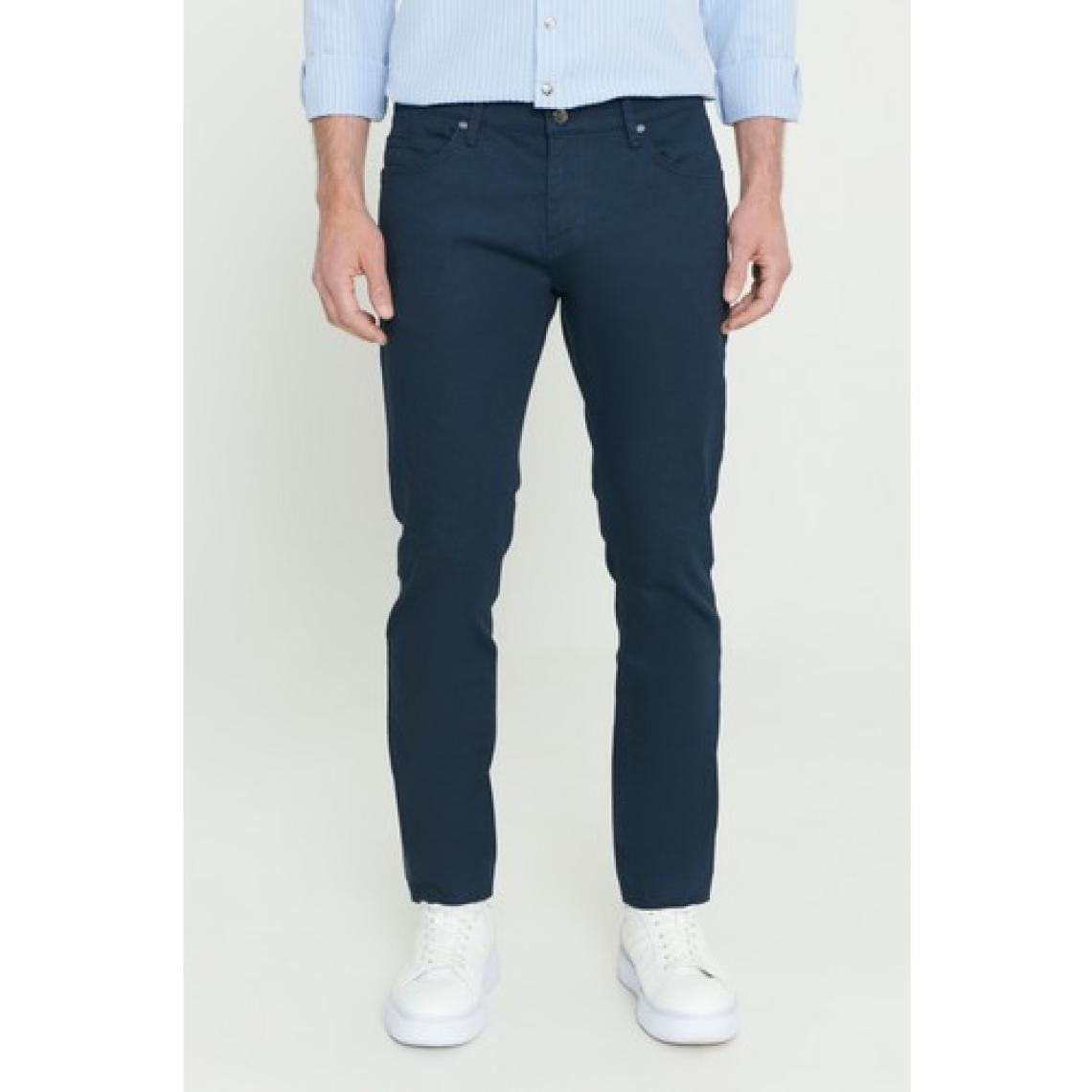 Altınyıldız Classics Erkek Lacivert 360 Derece Her Yöne Esneyen Slim Fit Dar Kesim Diyagonal Esnek Desenli Pantolon