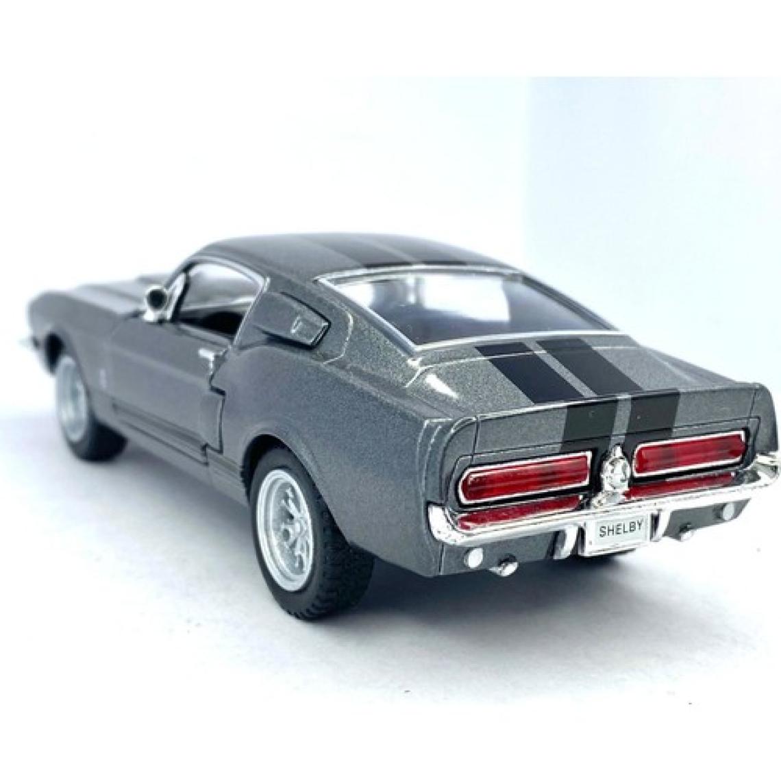 Kinsmart 1967 Ford Shelby Gt - 500 - Çek Bırak Lisanslı Model Oyuncak Araba 1:38