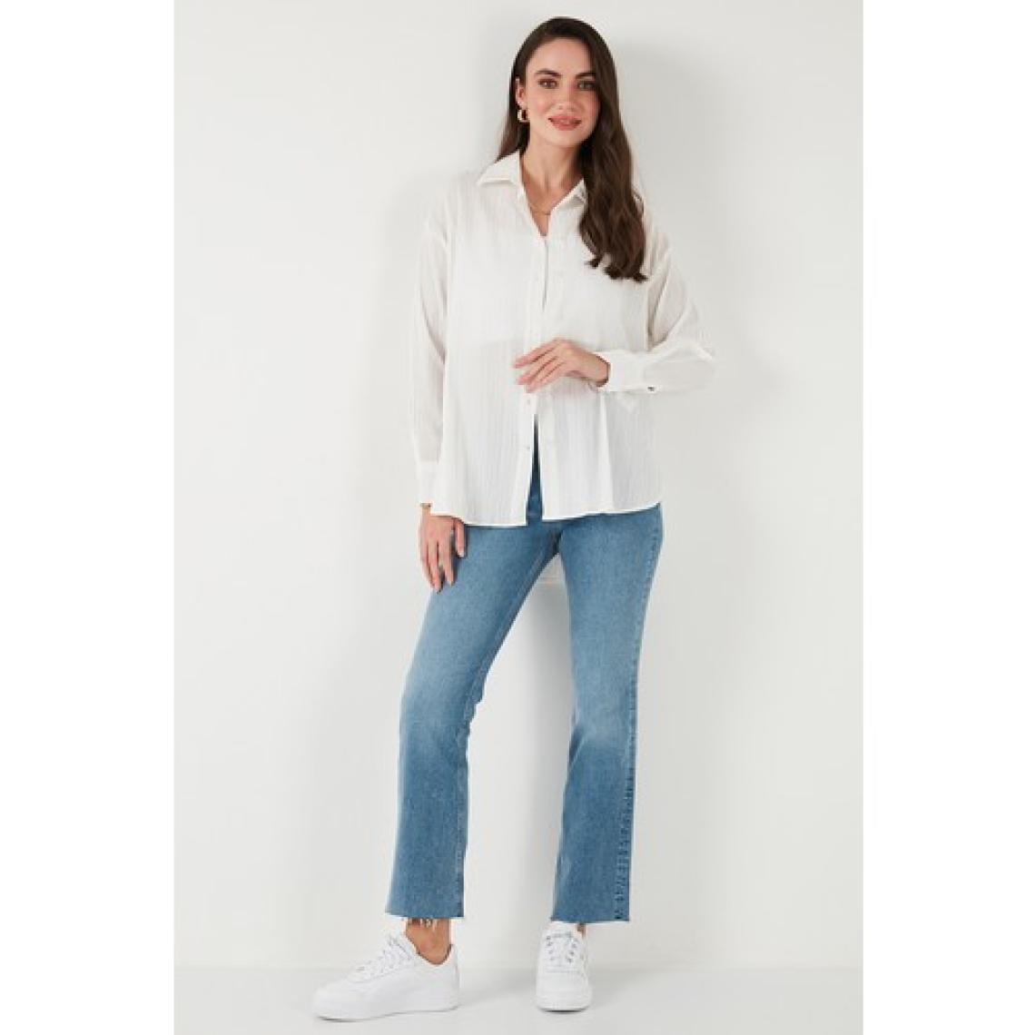 Lela Regular Fit Uzun Kollu Dokulu Gömlek Kadın Gömlek 6772799