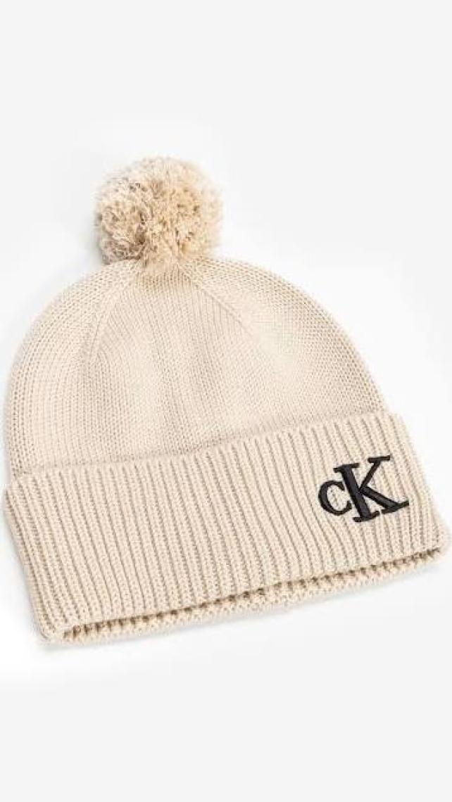 Calvin Klein Logo Işlemeli Yumuşak Ponponlu Örgü Bere K60K612653PAS Bayan Bere K60K612653 Pas